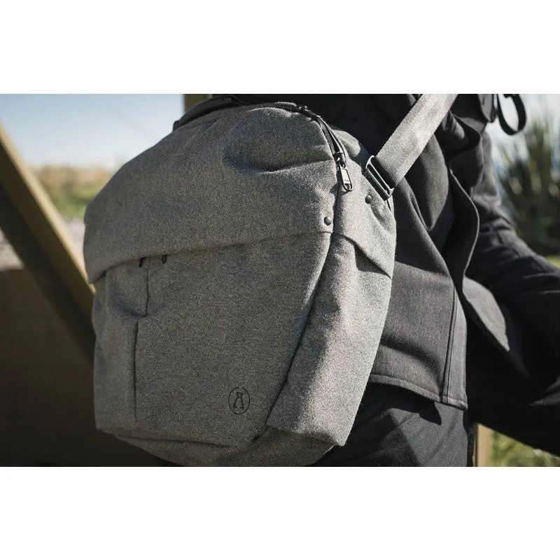 Alchemy Equipment AEL007 Large Shoulder Bag | Tweed