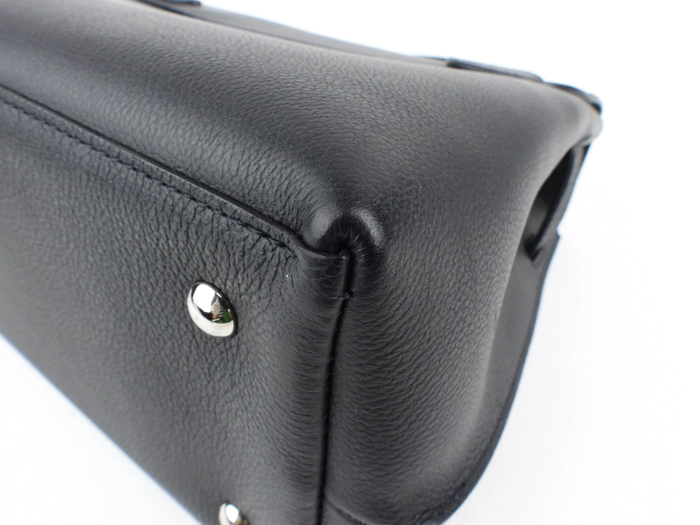 Louis Vuitton Black Grained Calfskin Leather Lockme Ever MM Two Way Top Handle Bag