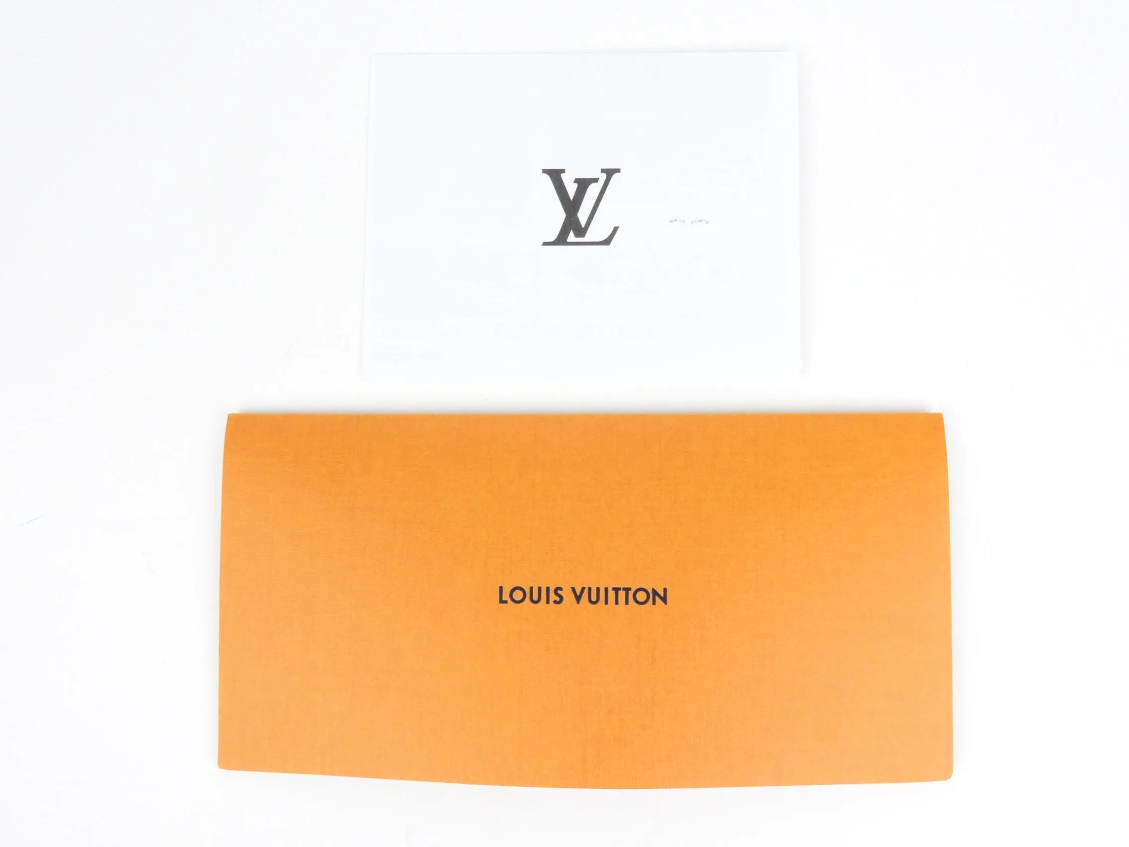 Louis Vuitton Black Grained Calfskin Leather Lockme Ever MM Two Way Top Handle Bag