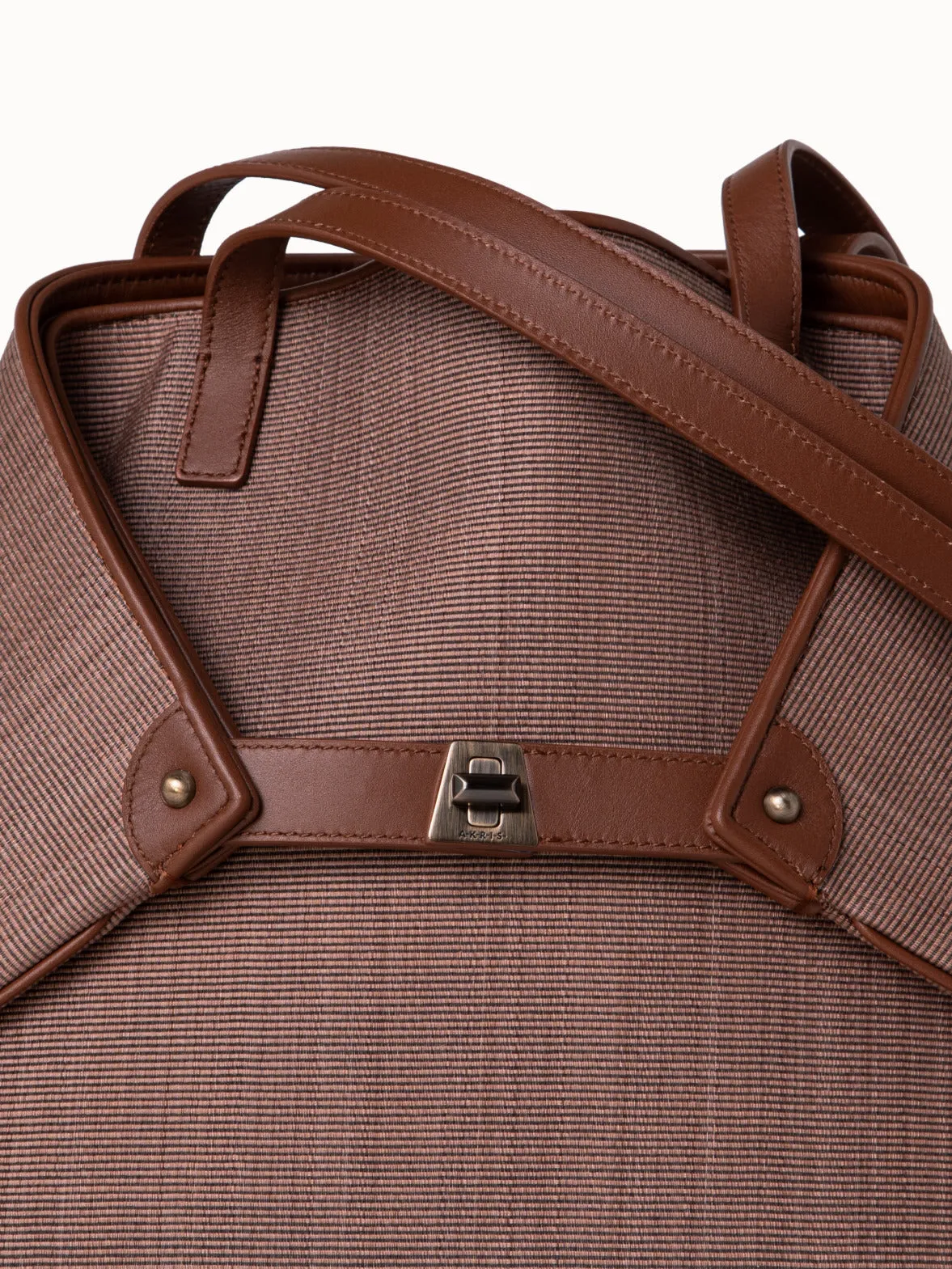 Medium Ai Schultertasche aus Rosshaar